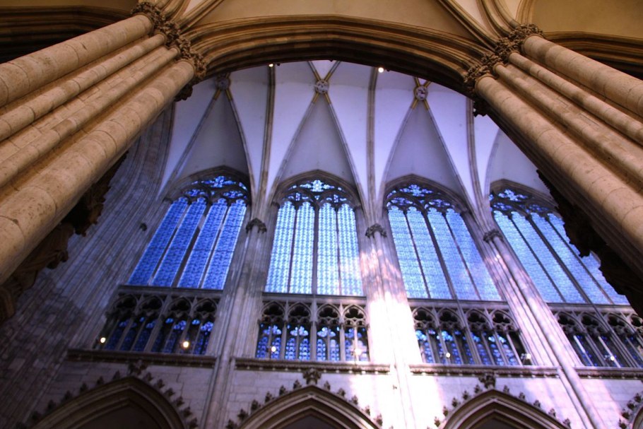 Готический собор трифорий