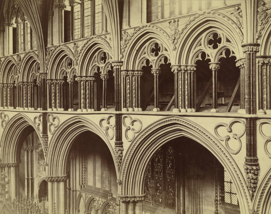 Собор в Амьене галерея трифория