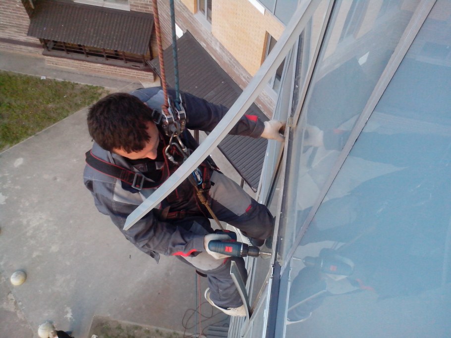 Демонтаж старых окон