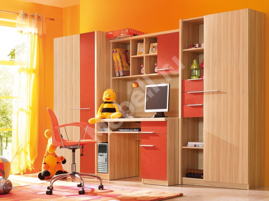 Стенка в зал