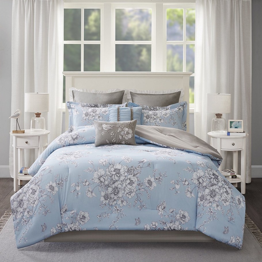 Мозаика из лоскутков ткани