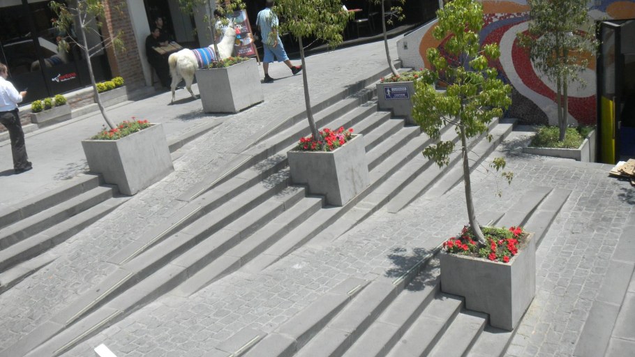 Пандус со ступеньками