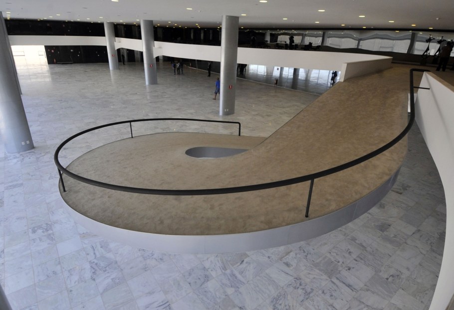 Пандус архитектура