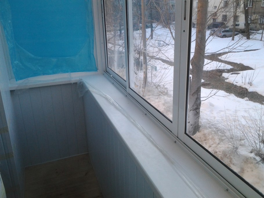 Старый балкон внутри