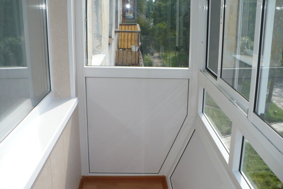 Выносное остекление лоджий
