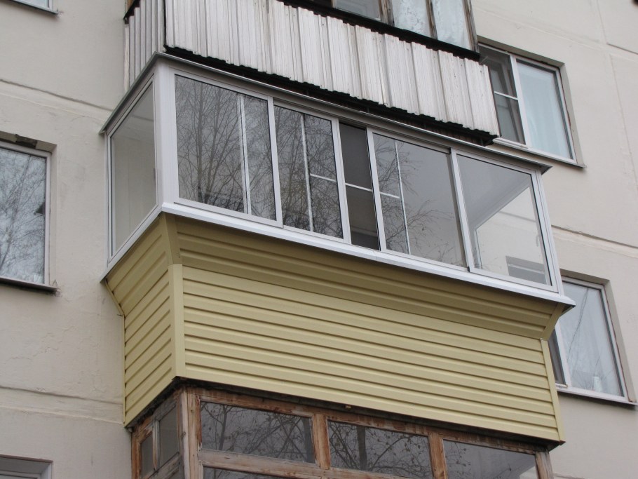 Отделка балкона хрущевки