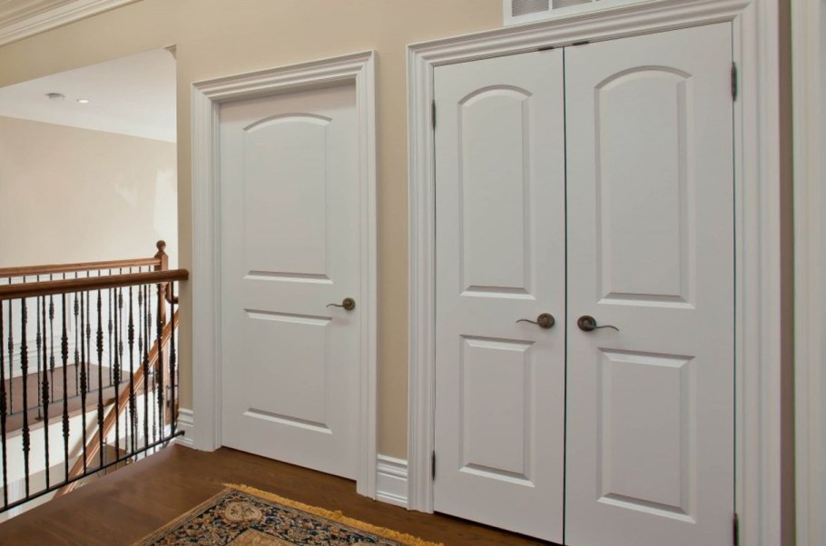 Двери в зал