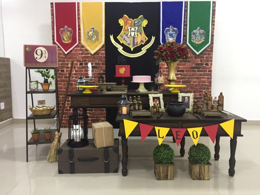 Вечеринка в стиле Хогвартс Гарри Поттера
