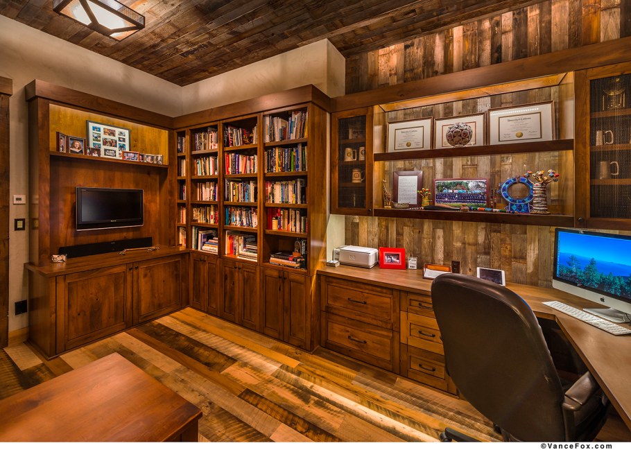 Деревянный кабинет интерьер