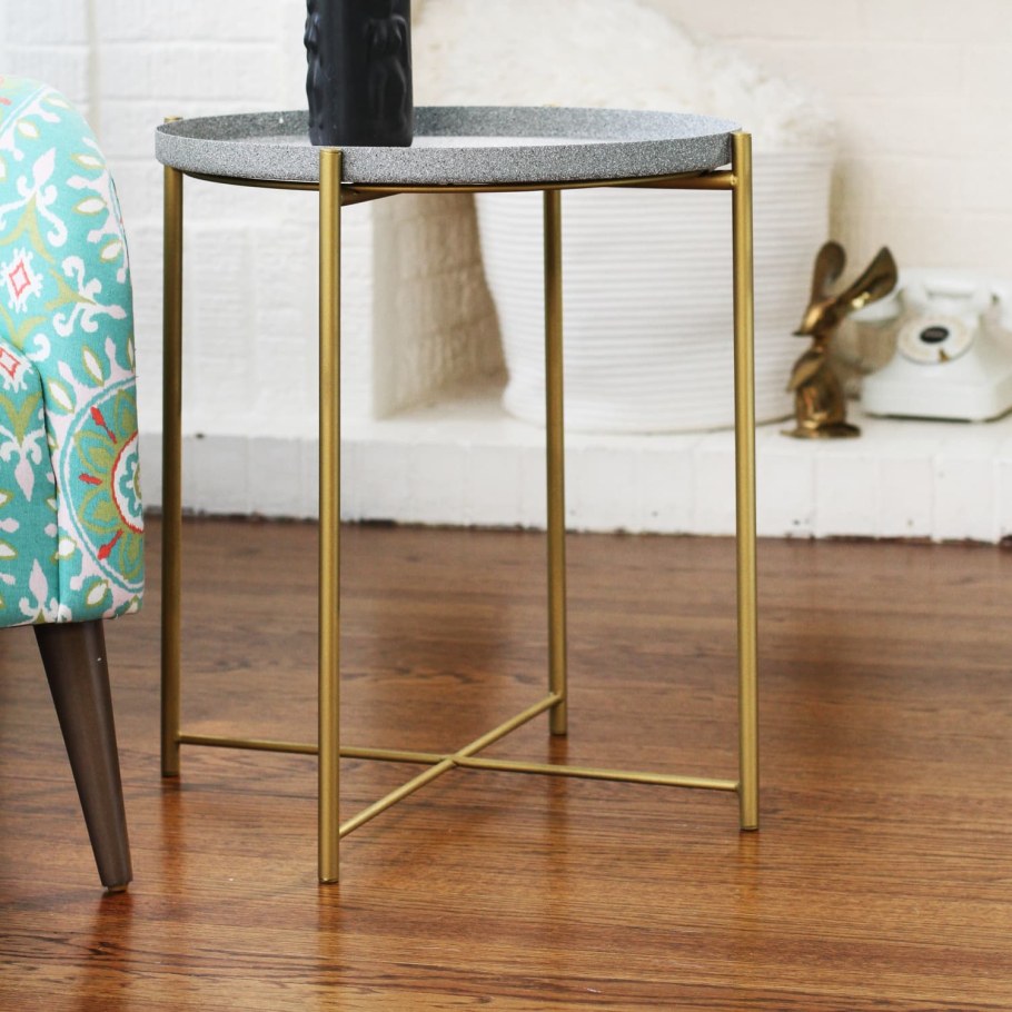 Журнальный столик ikea КЛИНГСБУ