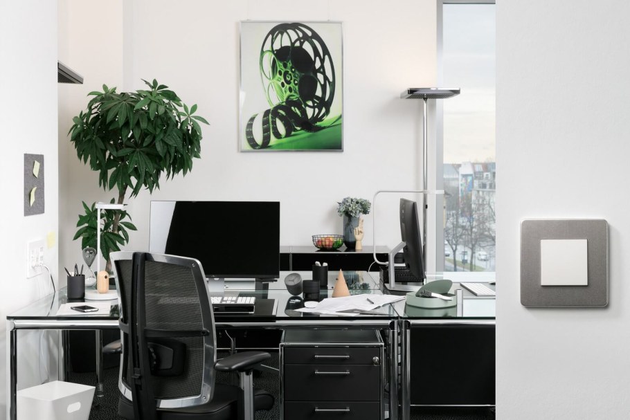 Уника Нью студио антрацит