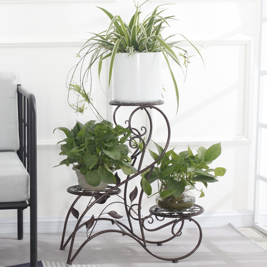 Кашпо на высокой подставке для цветов