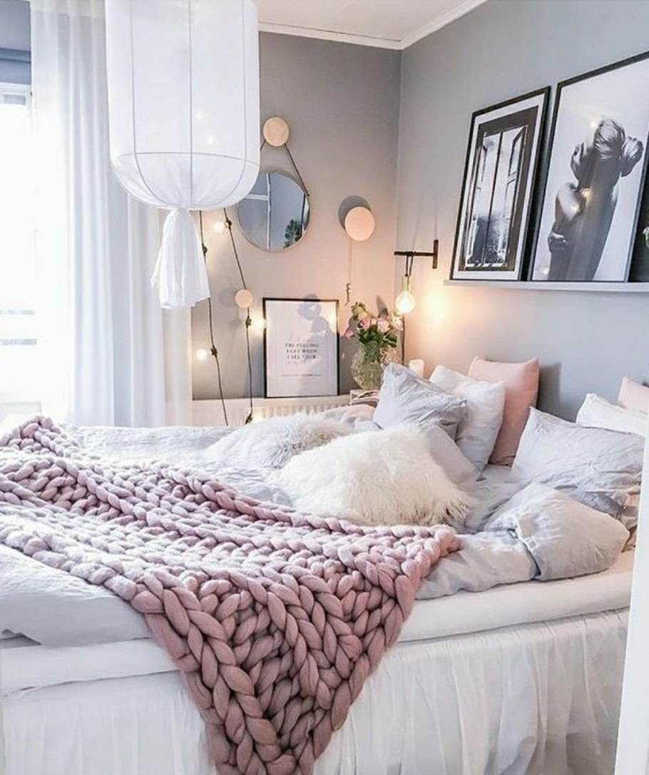 Уютная кровать