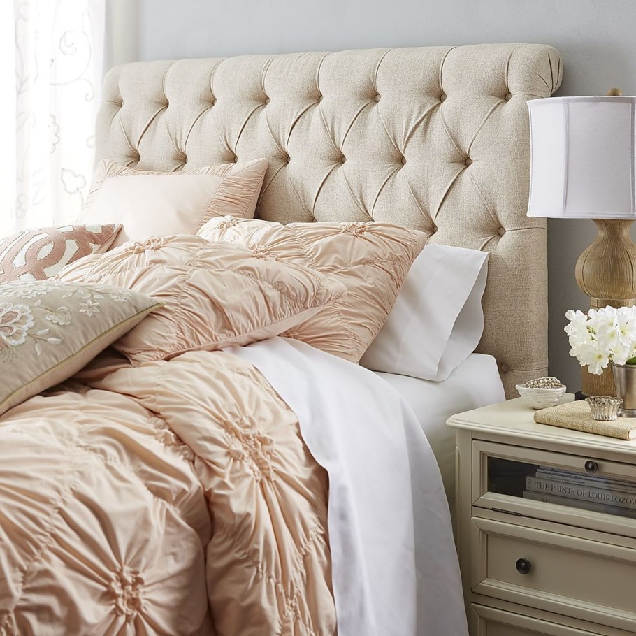 Мягкий плед на кровать