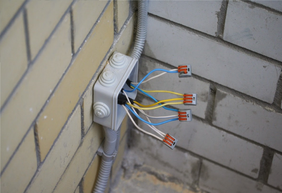 К4518 WAGO для распаячных коробок