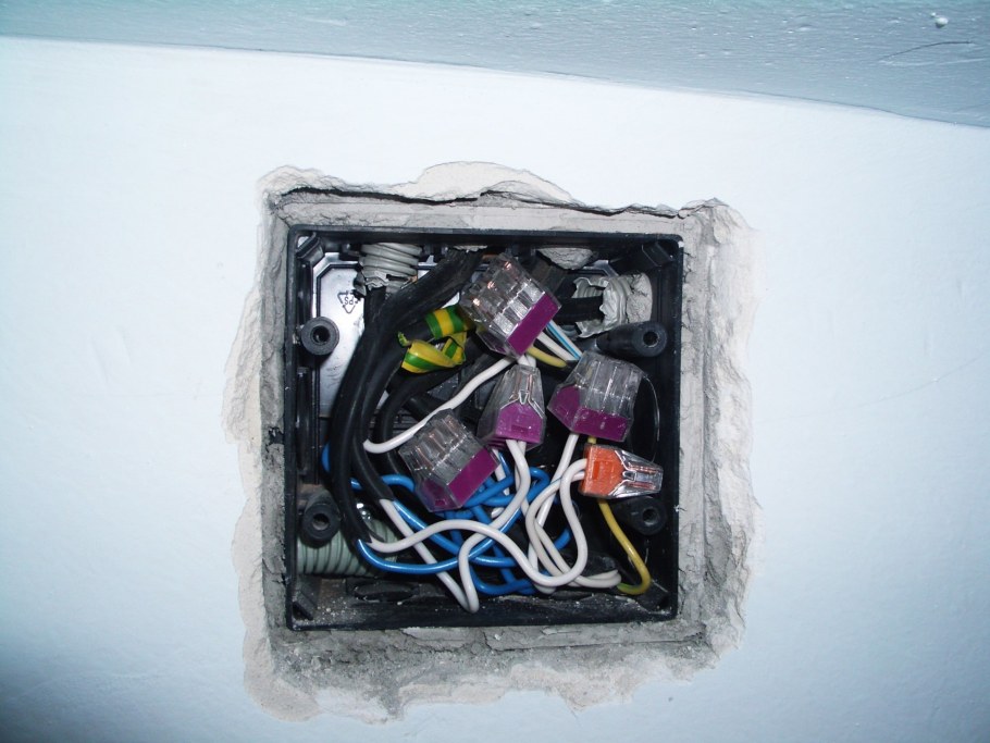 Распаечные коробки для скрытой проводки