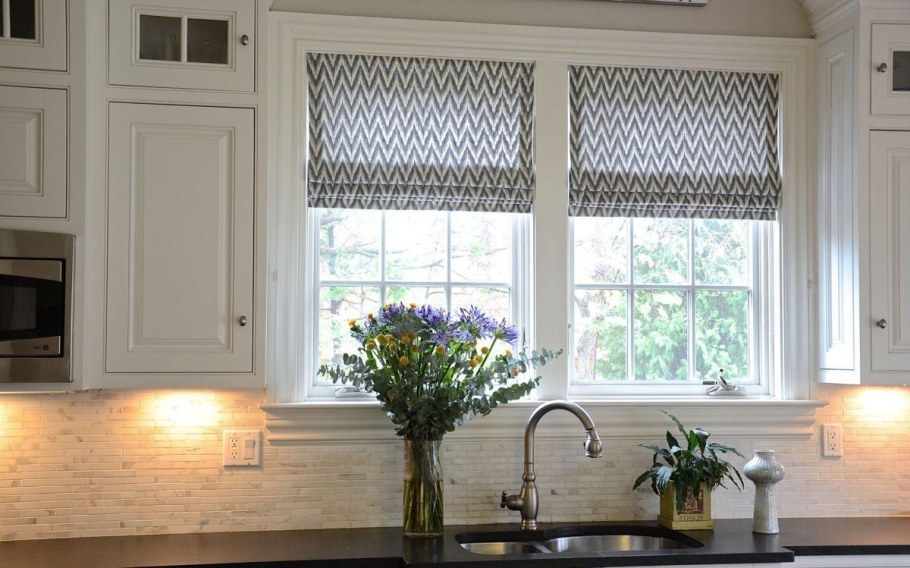 Кухня с окном