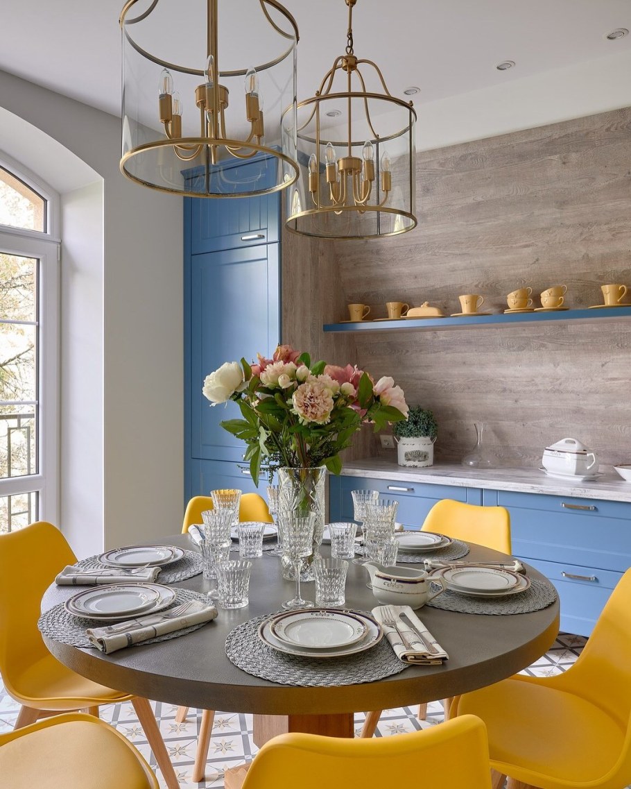 Сине оранжевая кухня