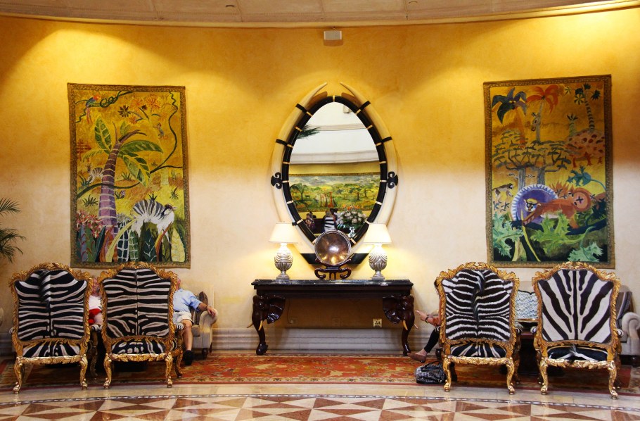 Кабинет в африканском стиле