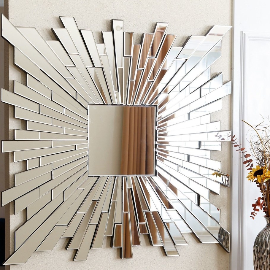 Зеркальный коллаж на стену