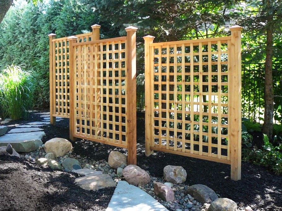 Красивый забор из досок