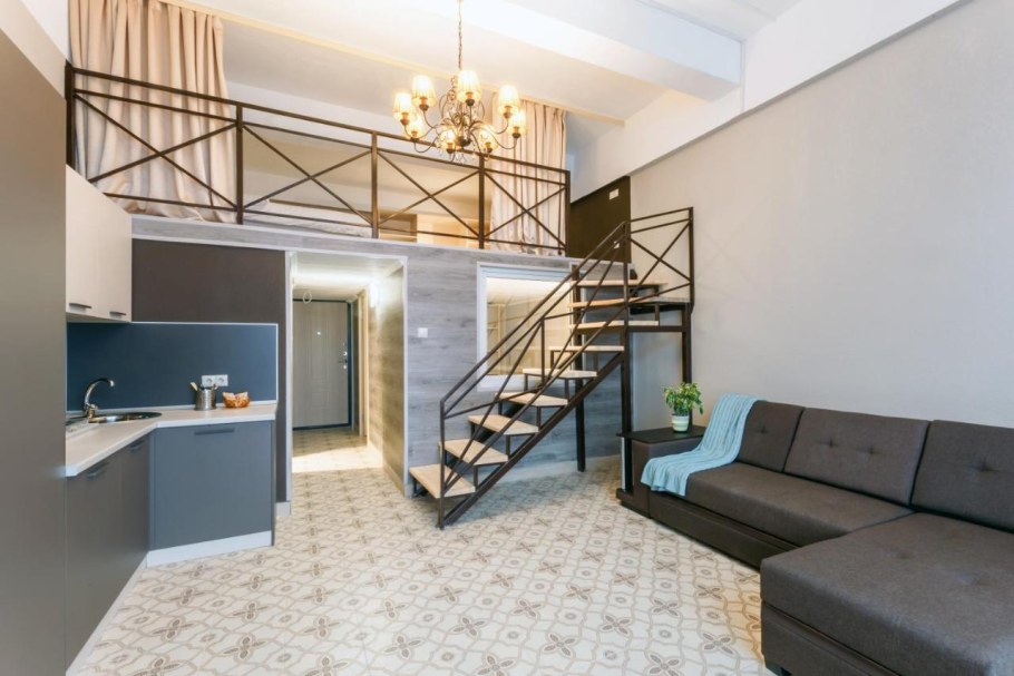 Двухэтажная квартира в Москве