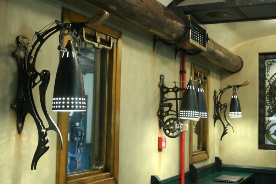 Потолок в стиле стимпанк