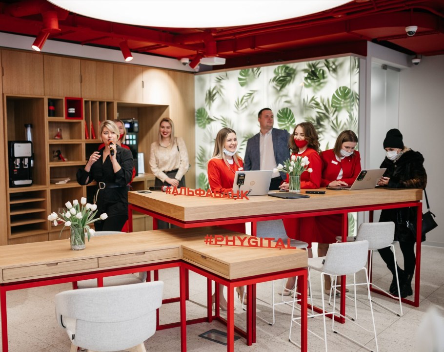 Новый год в офисе Альфа