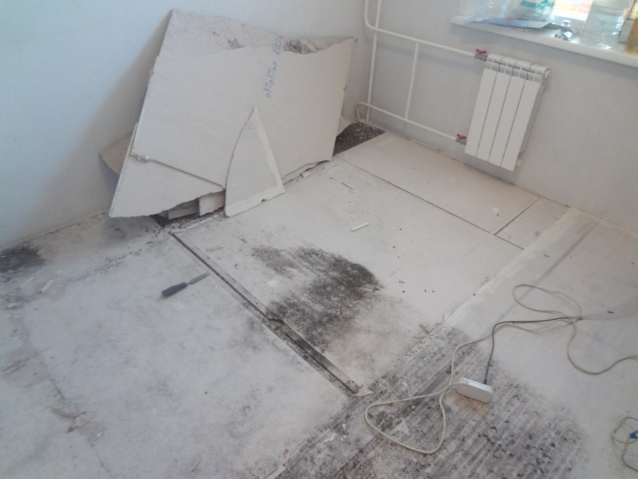 Демонтаж сухой стяжки