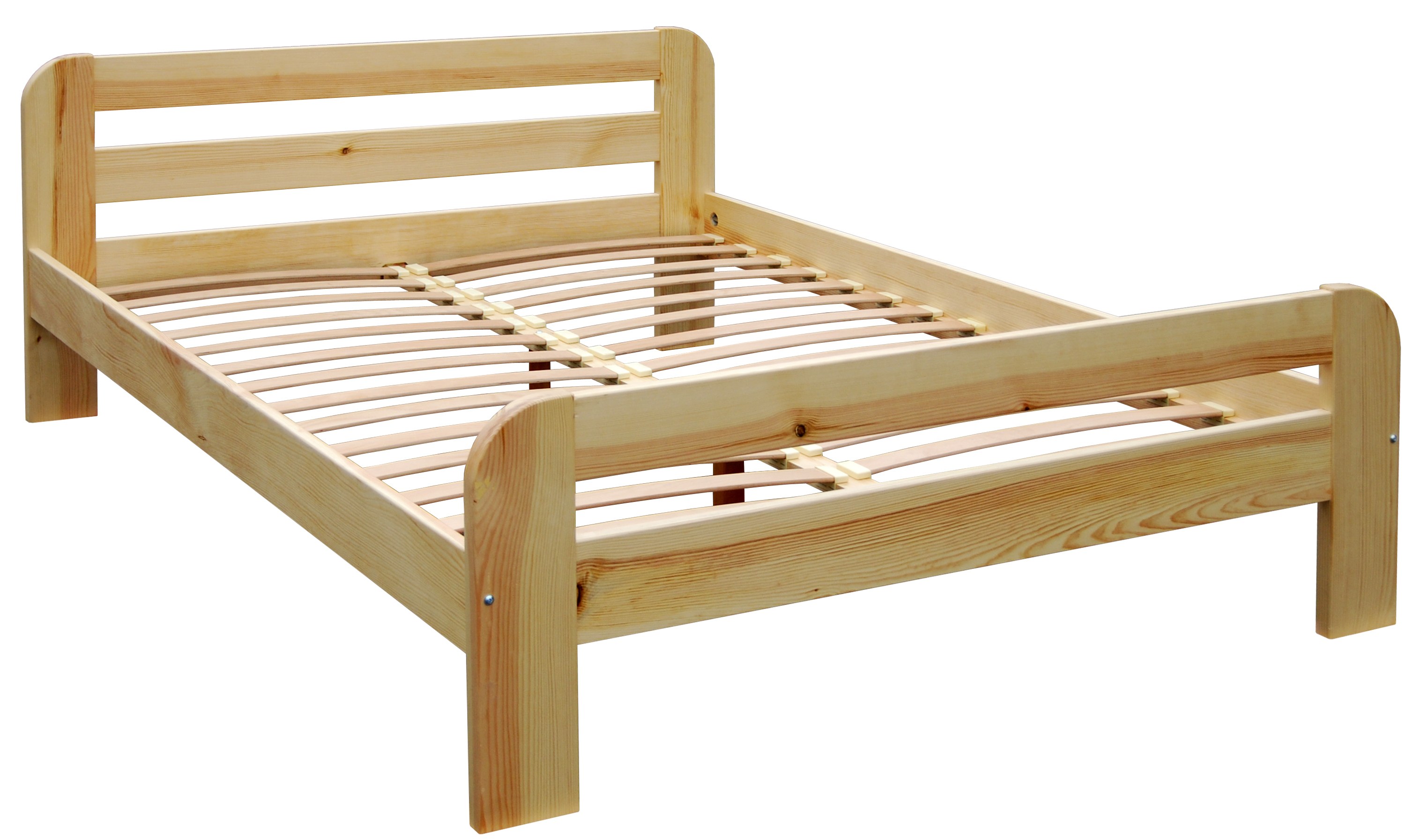 деревянная кровать с матрасом