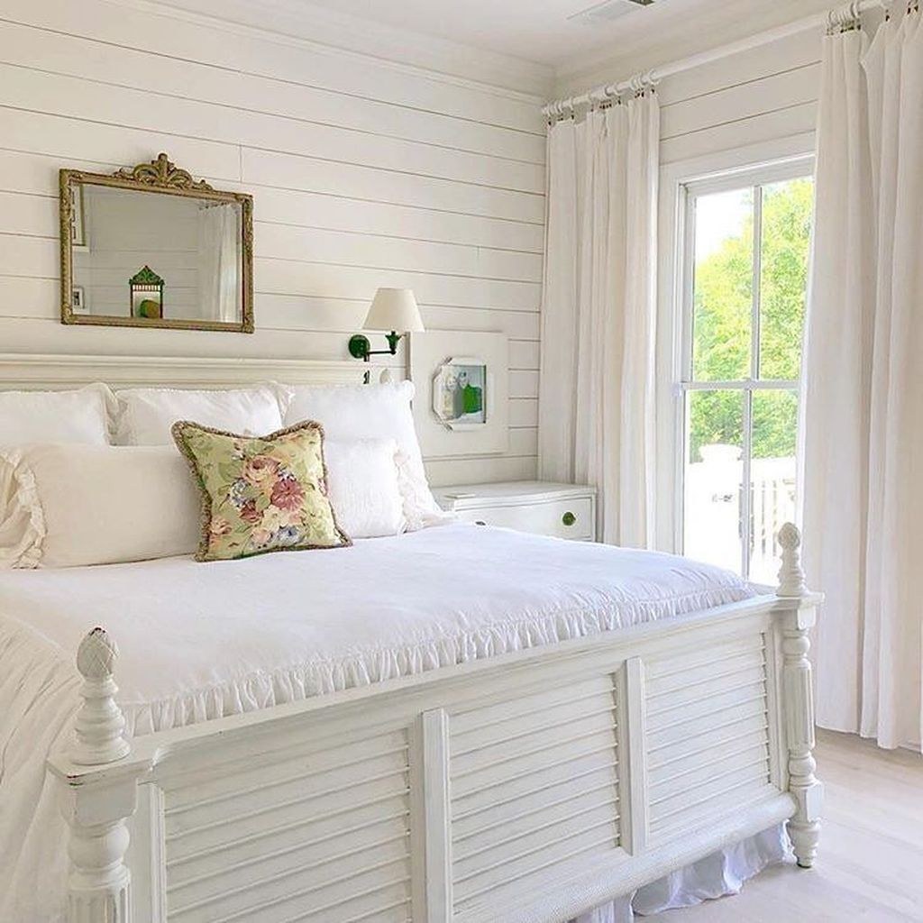 Белая спальня в стиле Прованс
