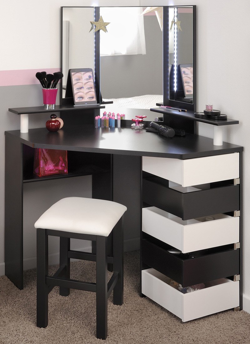 Как из компьютерного стола сделать туалетный столик