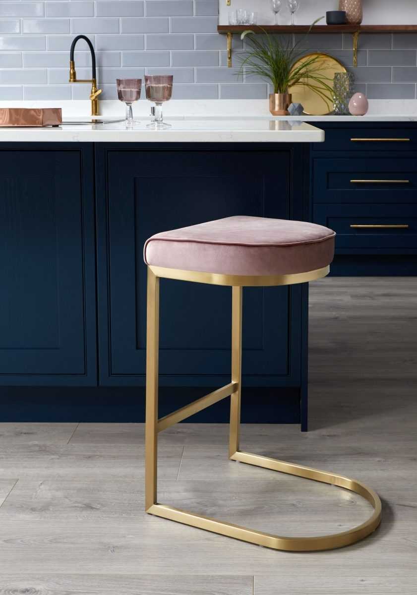 Табурет полубарный лофт