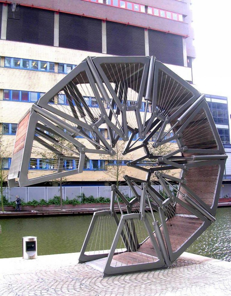 Роллинг бридж мост в Лондоне