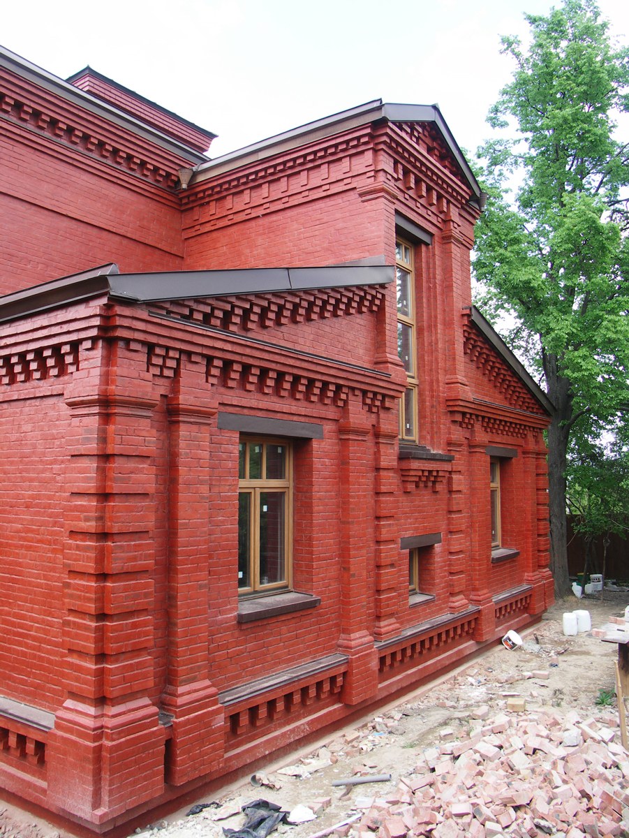 Булатецкий Антон кирпичный забор