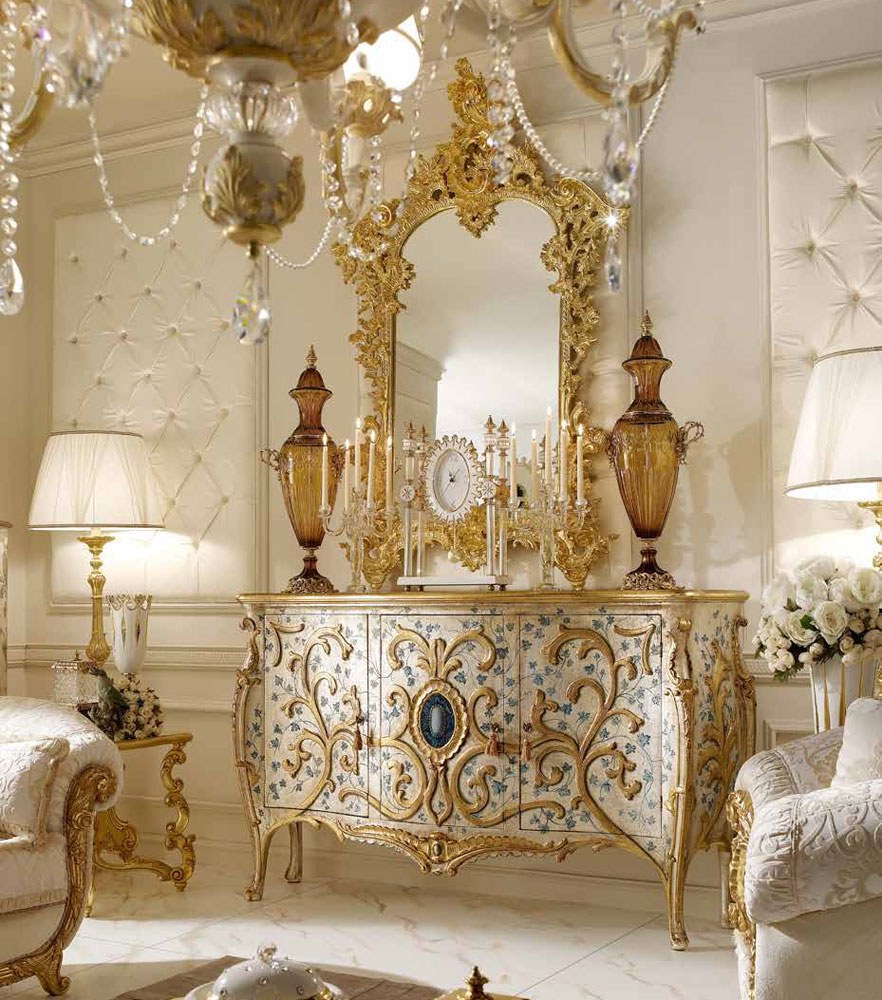 Королевская мебель