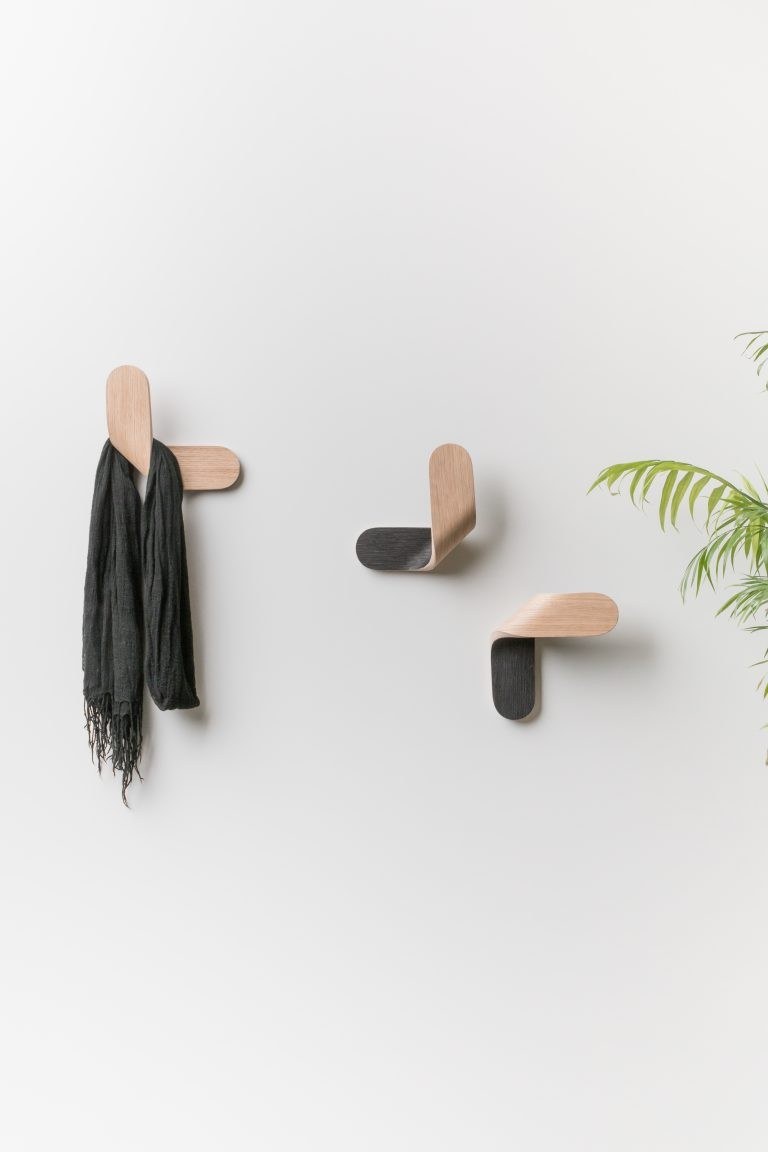 Дизайнерские крючки для одежды