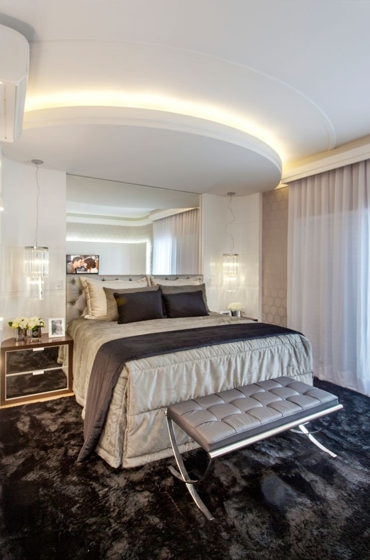 Потолок в спальне