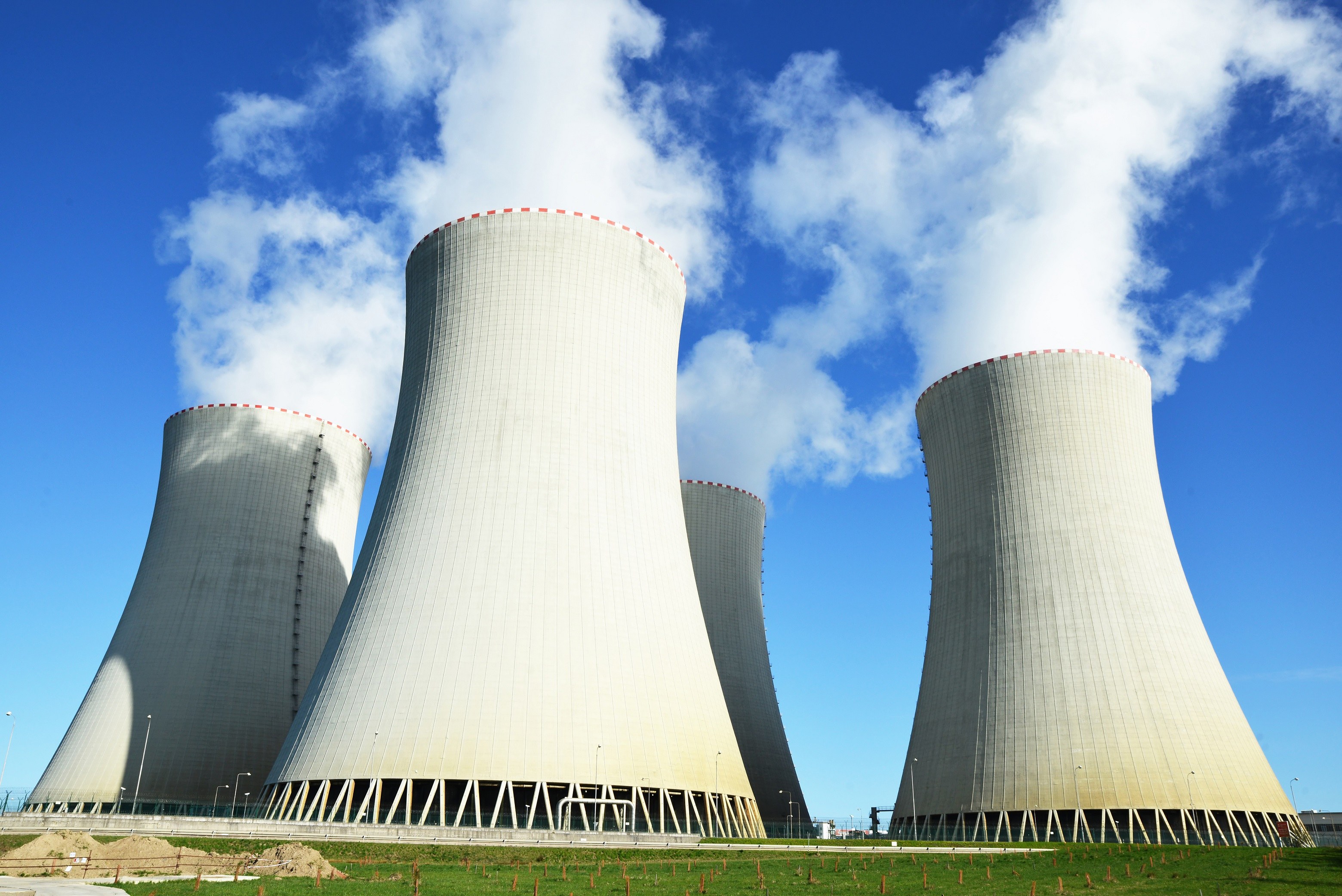 Ядерные реакторы атомных электростанций. АЭС Темелин. Ядерный реактор атомная Энергетика. Атомная энергия АЭС. АЭС Эль-Дабаа.