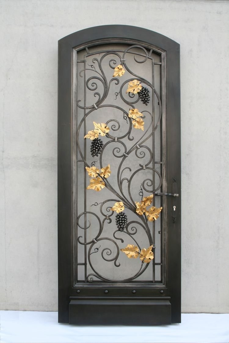 Шикарные кованые двери