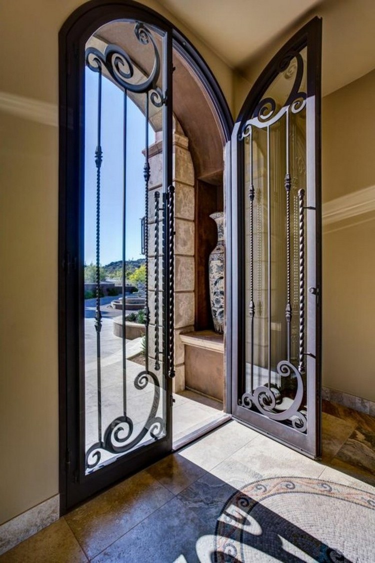 Дверь решетка