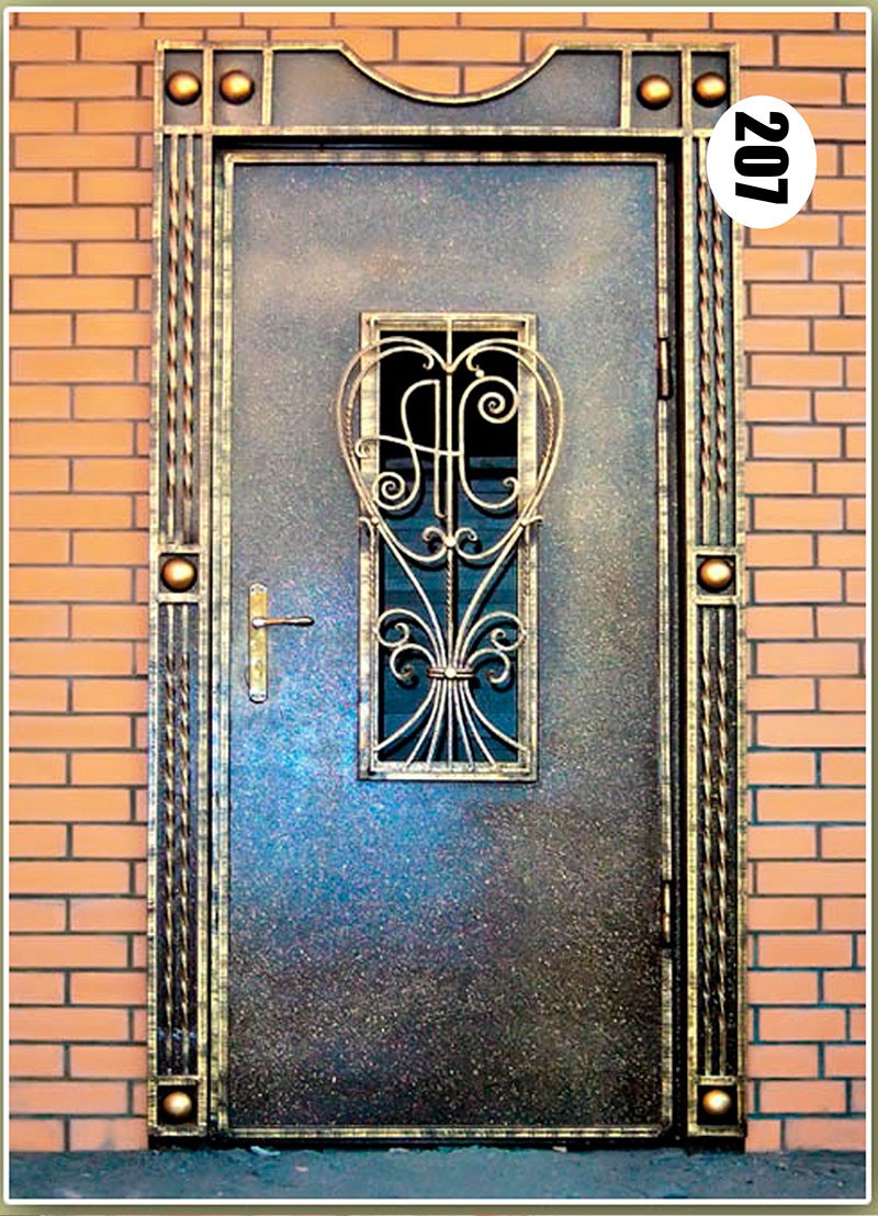 Входные двери с элементами ковки