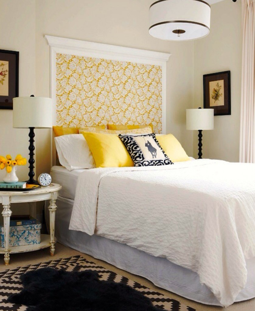 Декор над изголовьем кровати