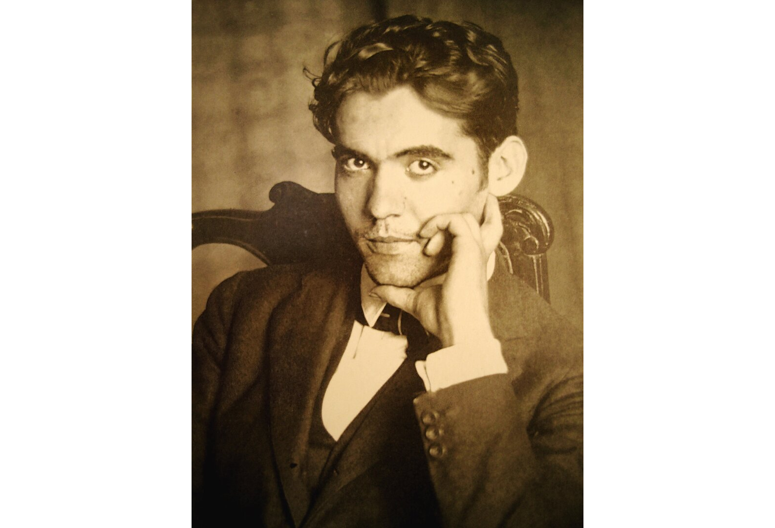 Федерико гарсиа лорка фото. Федерико Лорка. Federico Garcia Lorca. Федерико Гарсиа Лорка поэт. Габриэль Гарсиа Лорка.