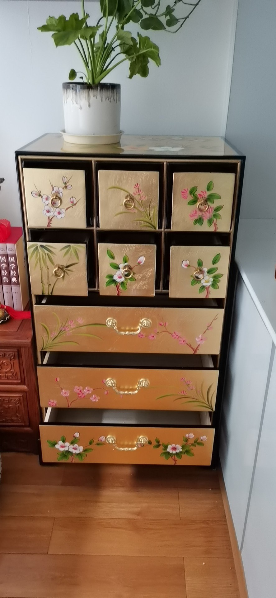 Комод 9 ящиков (70 фото)