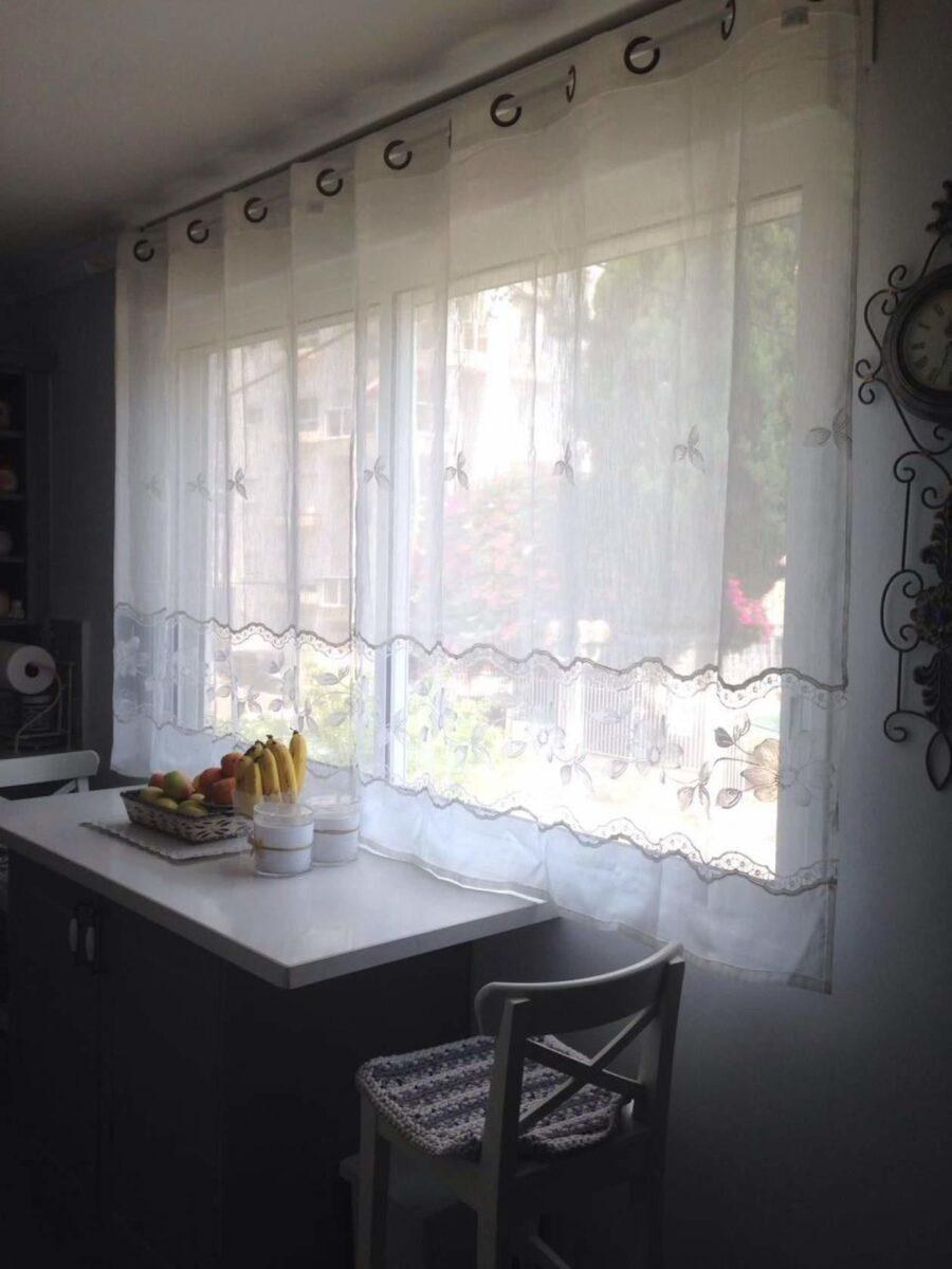 Шторы на кухню до подоконника