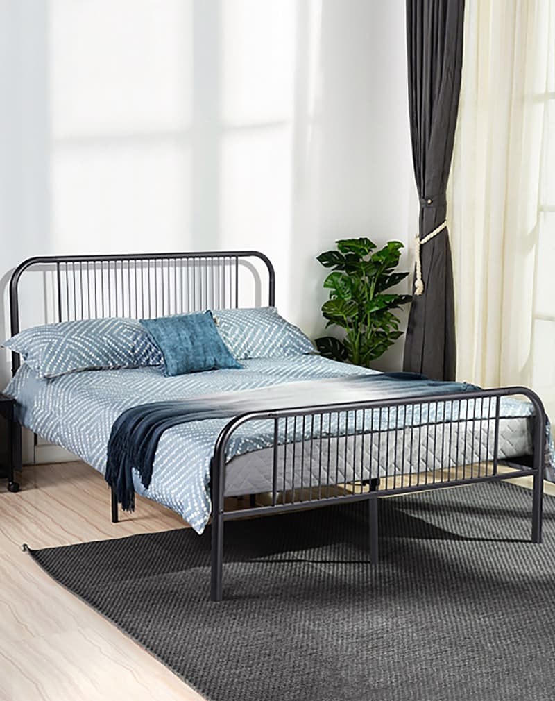 Кровать металлическая двуспальная