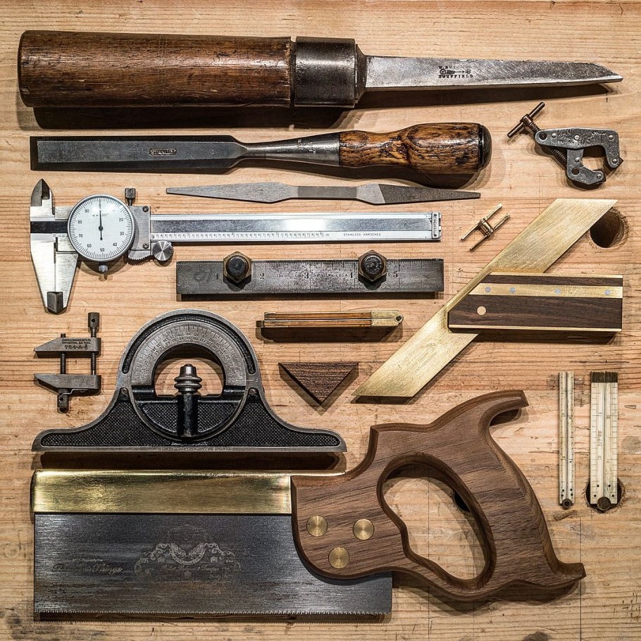 Старые столярные инструменты