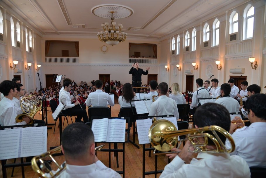 8 Ноября день Победы в Азербайджане фото