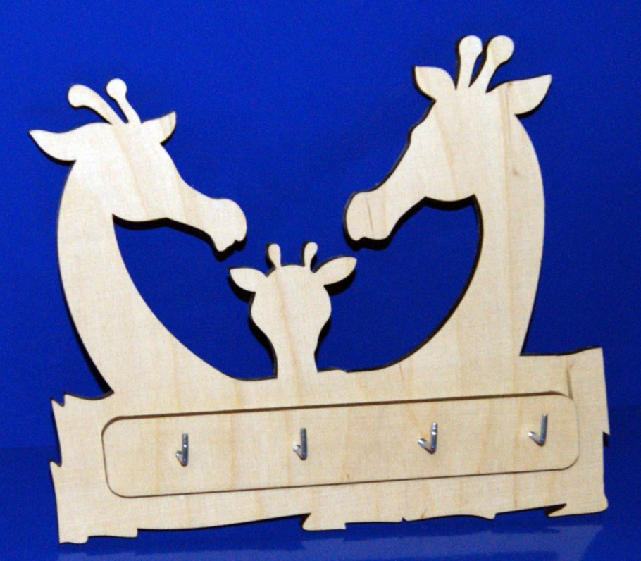 Вешалка из фанеры